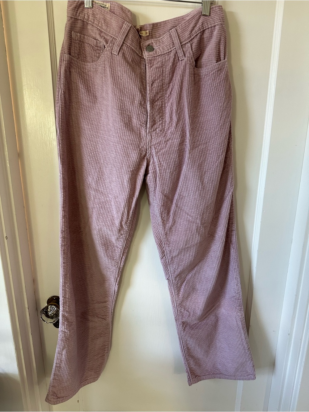 Levis Ribcage Straight Wale Corduroy Pants in Lilac
